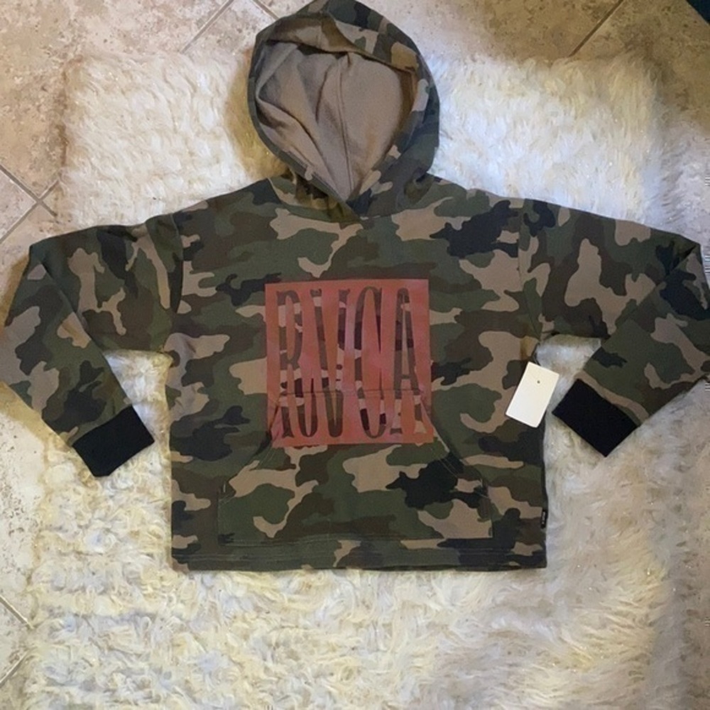 RVCA || NWT Camo Logo Hoodie {Camo & Red}